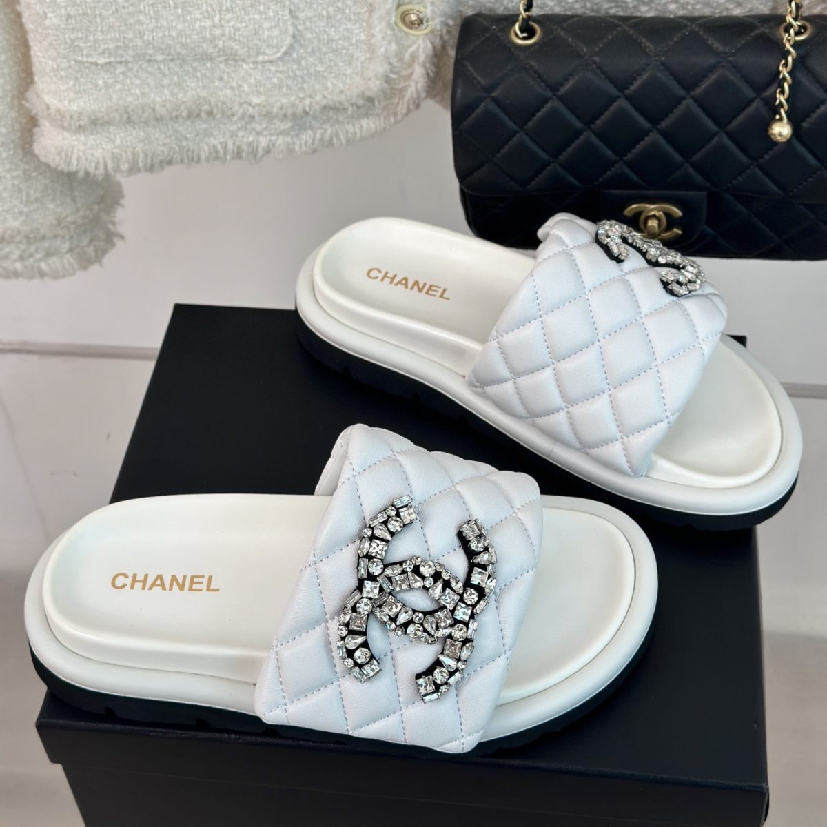 Chanel 2024 New Slippers Size 36-41 - Image 1