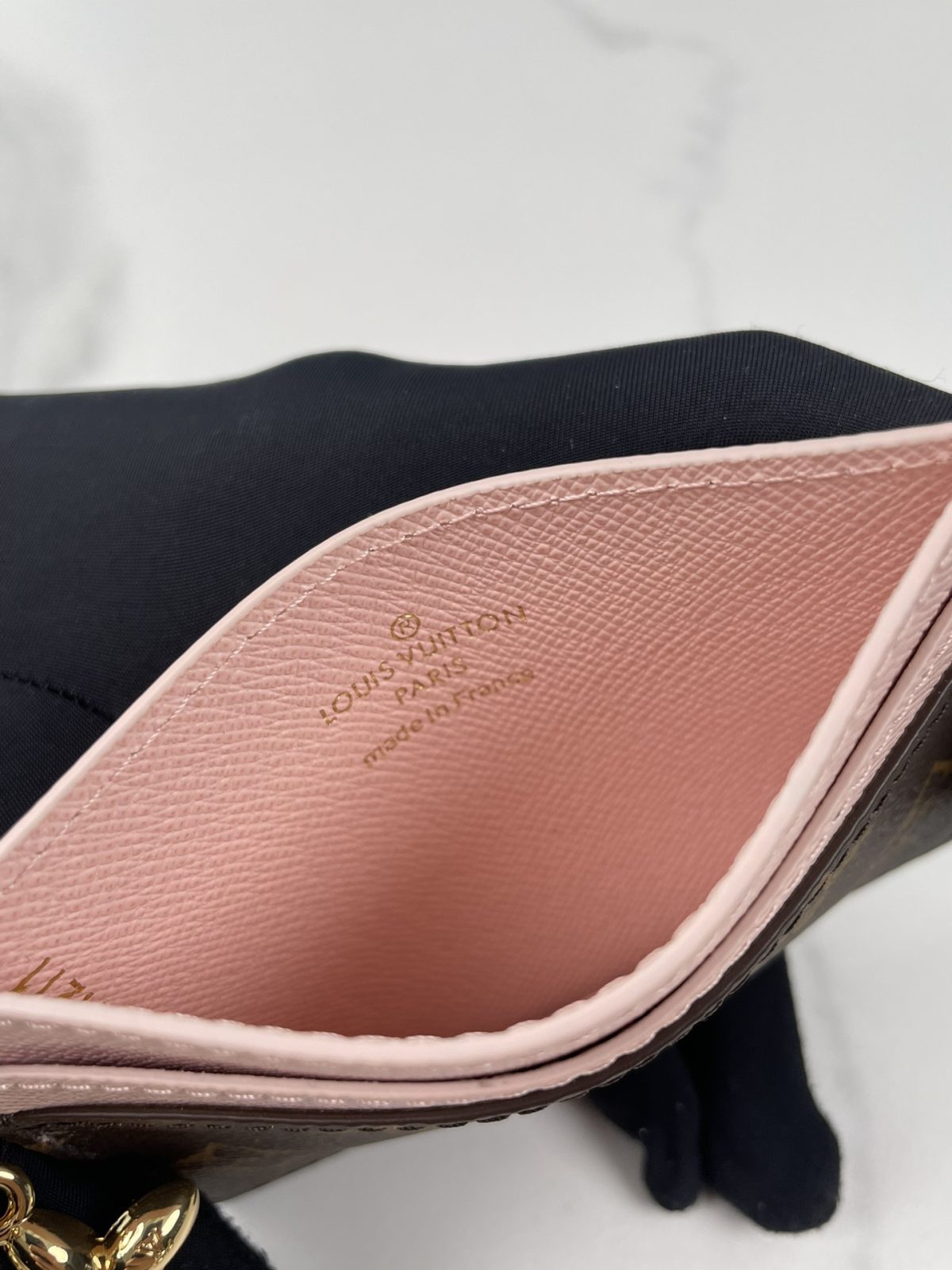 Louis Vuitton M28739 Charms Card Holder - Image 9
