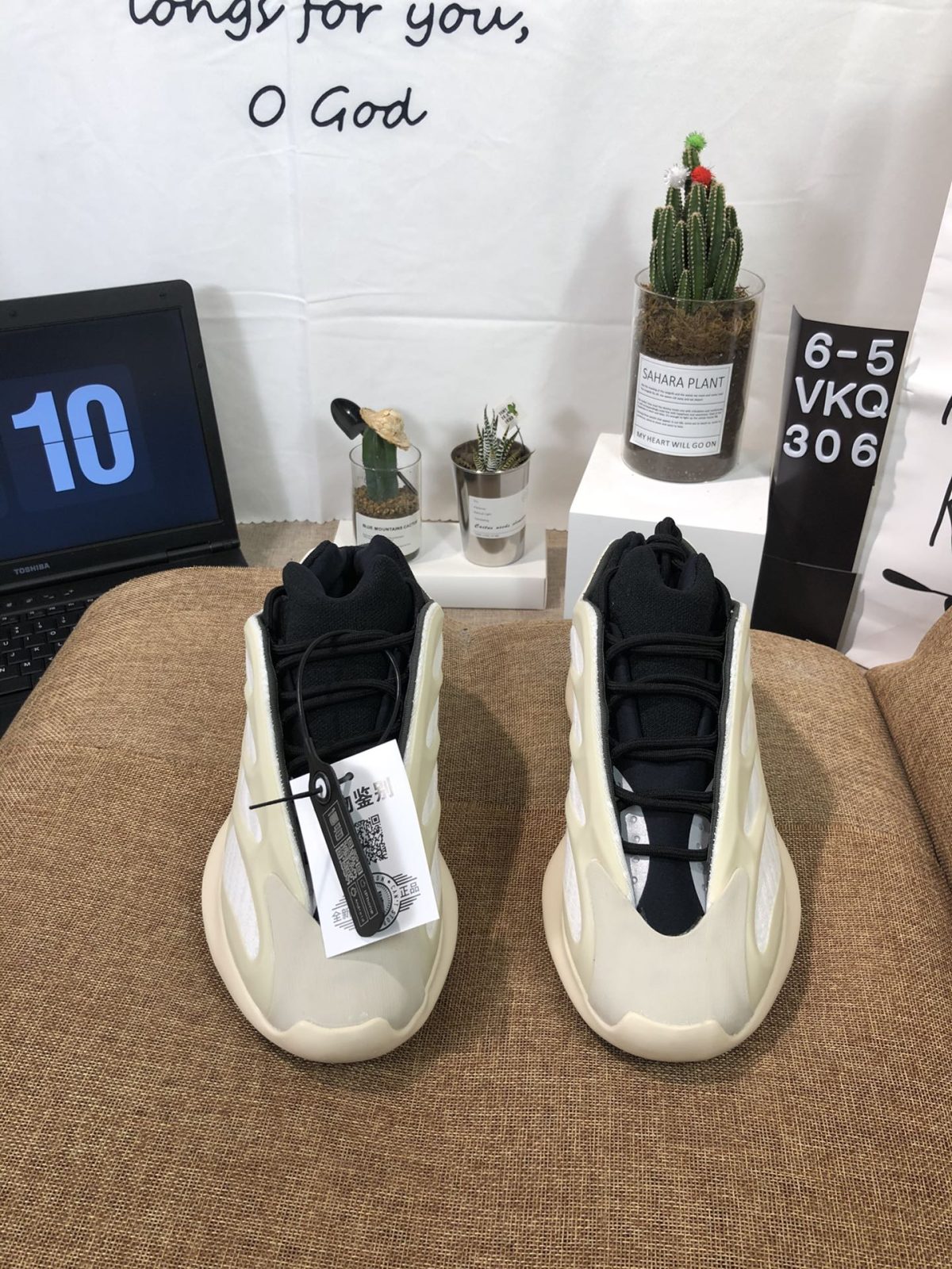 Yeezy 700 V3  Azael  Mens/Women's Sneakers Shoes 36 - 45 - Image 4