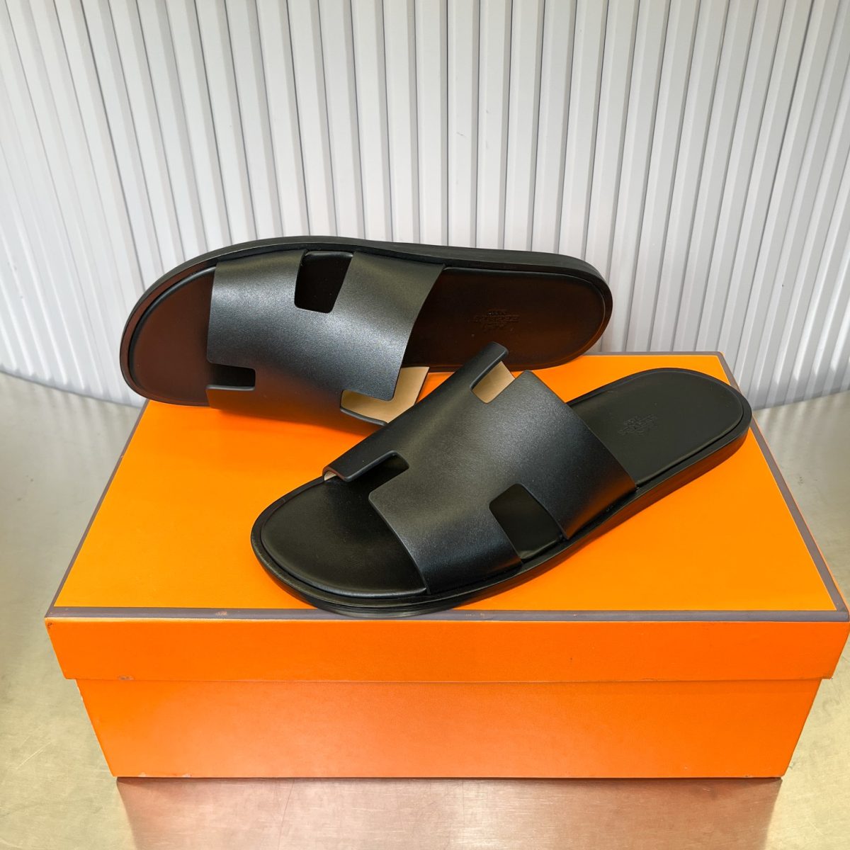Hermes lzmir Sandals Size 40-46 - Image 3