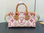 Louis Vuitton M25318 OnTheGo East West Shoulder Bag Size 25*13*10cm - Image 4