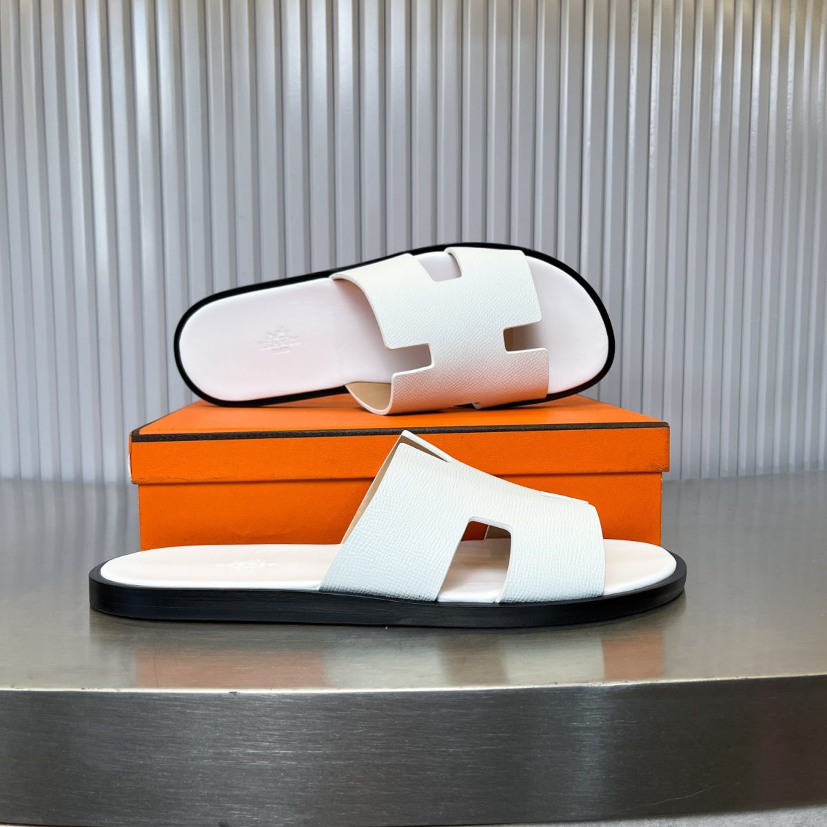 Hermes lzmir Sandals Size 40-45 - Image 4