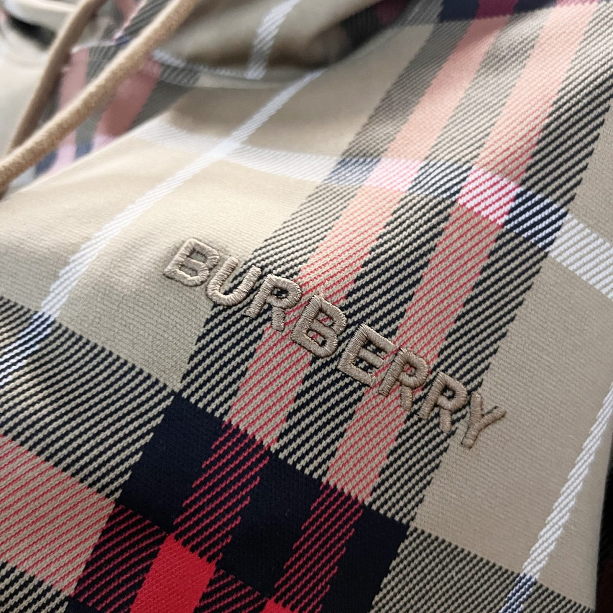 Burberry Unisex Sweatshirt Size S-XL - Image 2