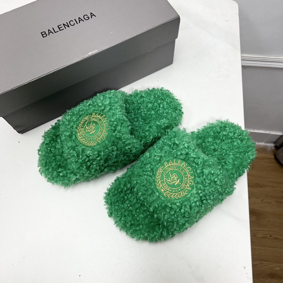 Balenciaga 23fw Women Winter Slippers Size 36-40 - Image 2