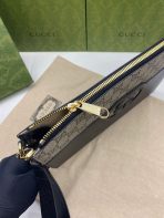 Gucci GG Supreme Unisex Clutch Bags 30*21cm - Image 8
