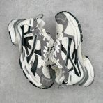 Balenciaga Runner Sneaker Size 36-46 - Image 3