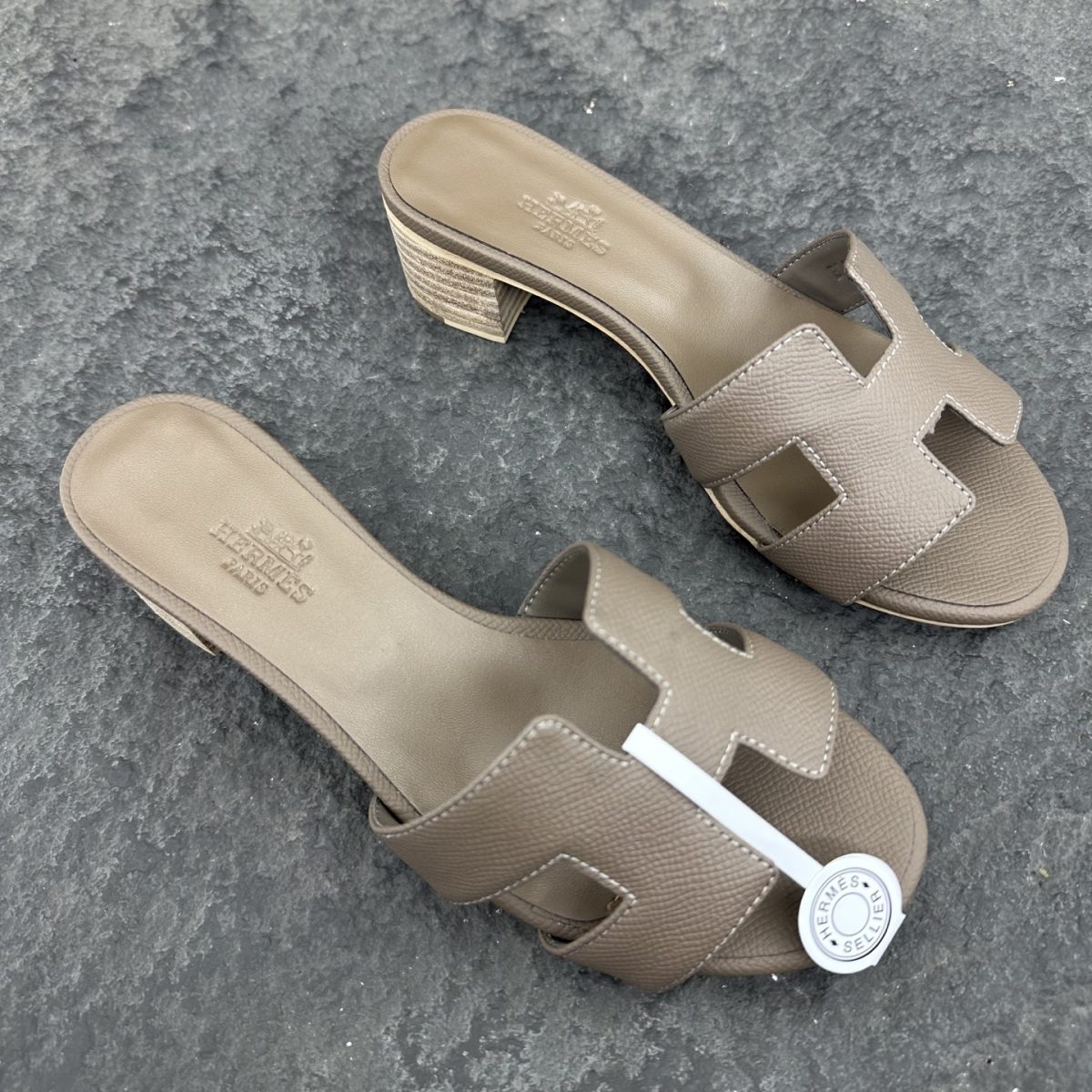 Hermes Oasis Women Sandals Size 35-41 - Image 1