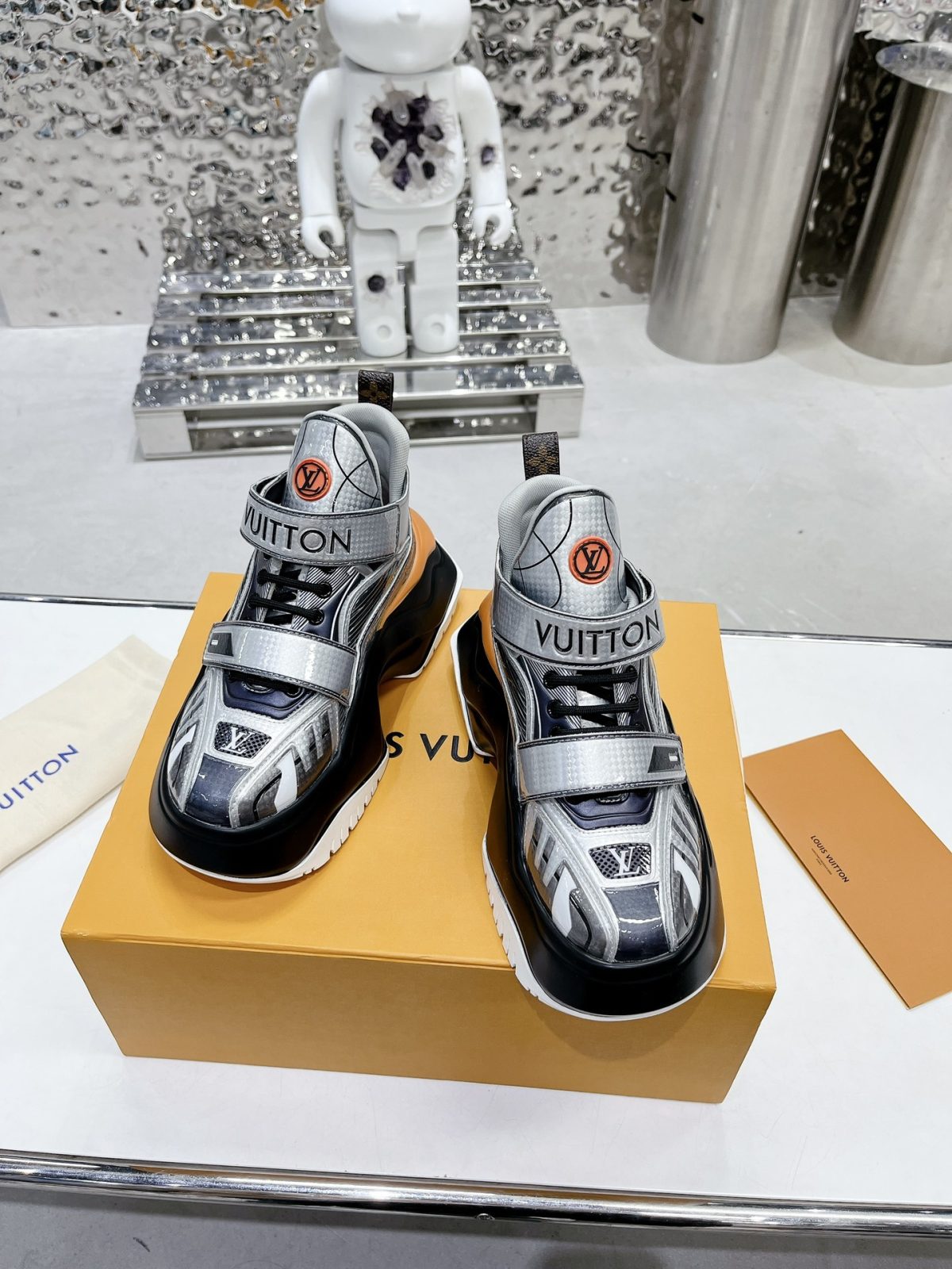 Louis Vuitton Cruise23 Archlight 2.0 Sneaker Size 36-41 - Image 3