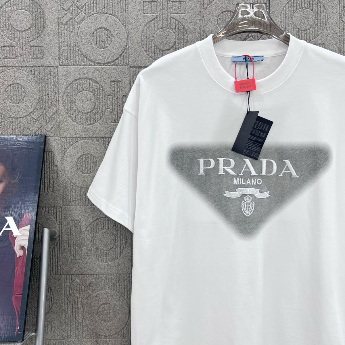 Prada T Shirt  Embroider Logo Size XS-L - Image 3