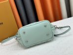 Louis Vuitton Blossom Women Handbag 20*20*12.5cm - Image 6