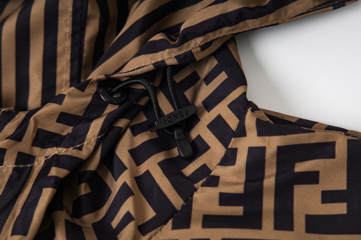 Fendi New Jacket Size S-XL - Image 9