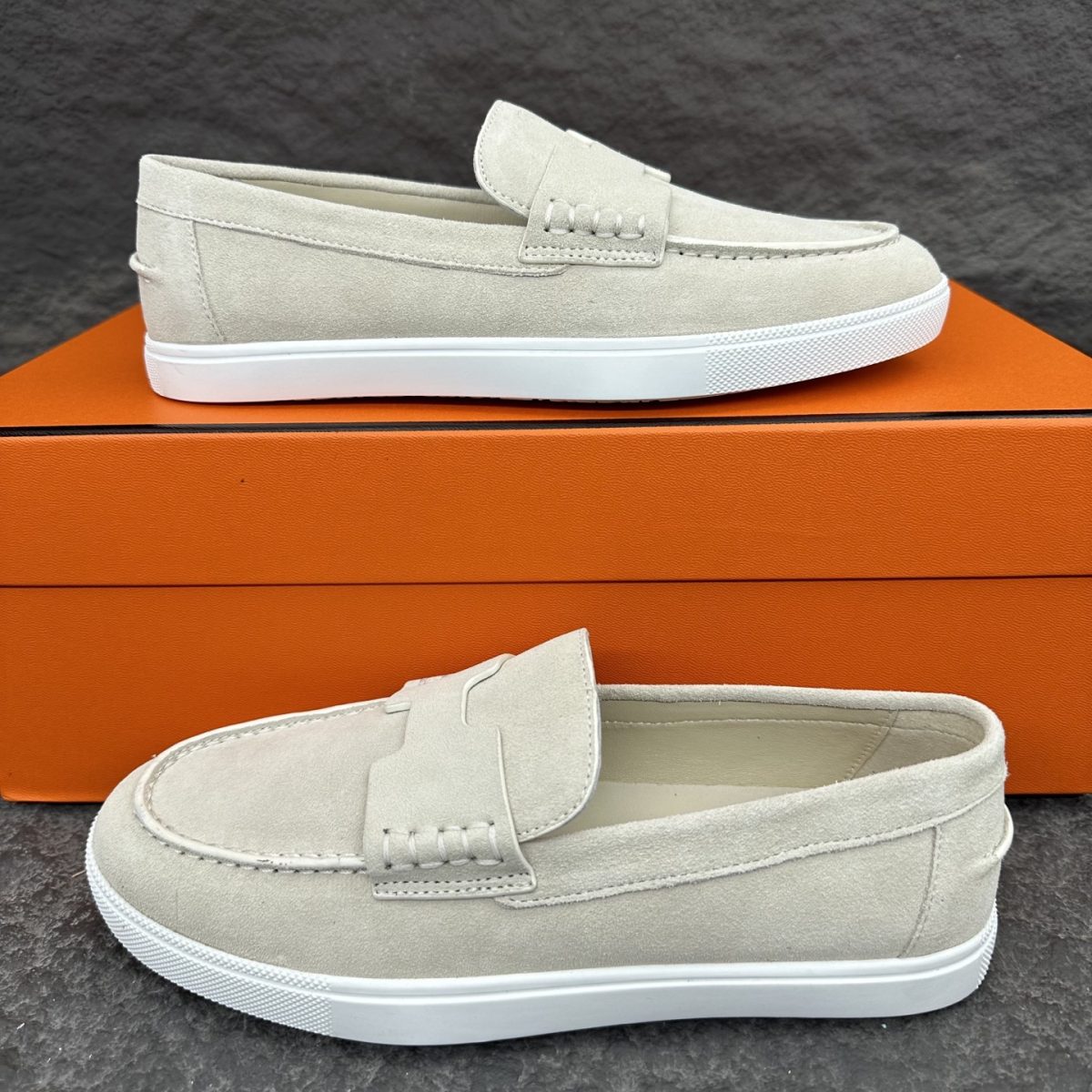 Hermes Job Unisex Loafers Size 35-46 - Image 1