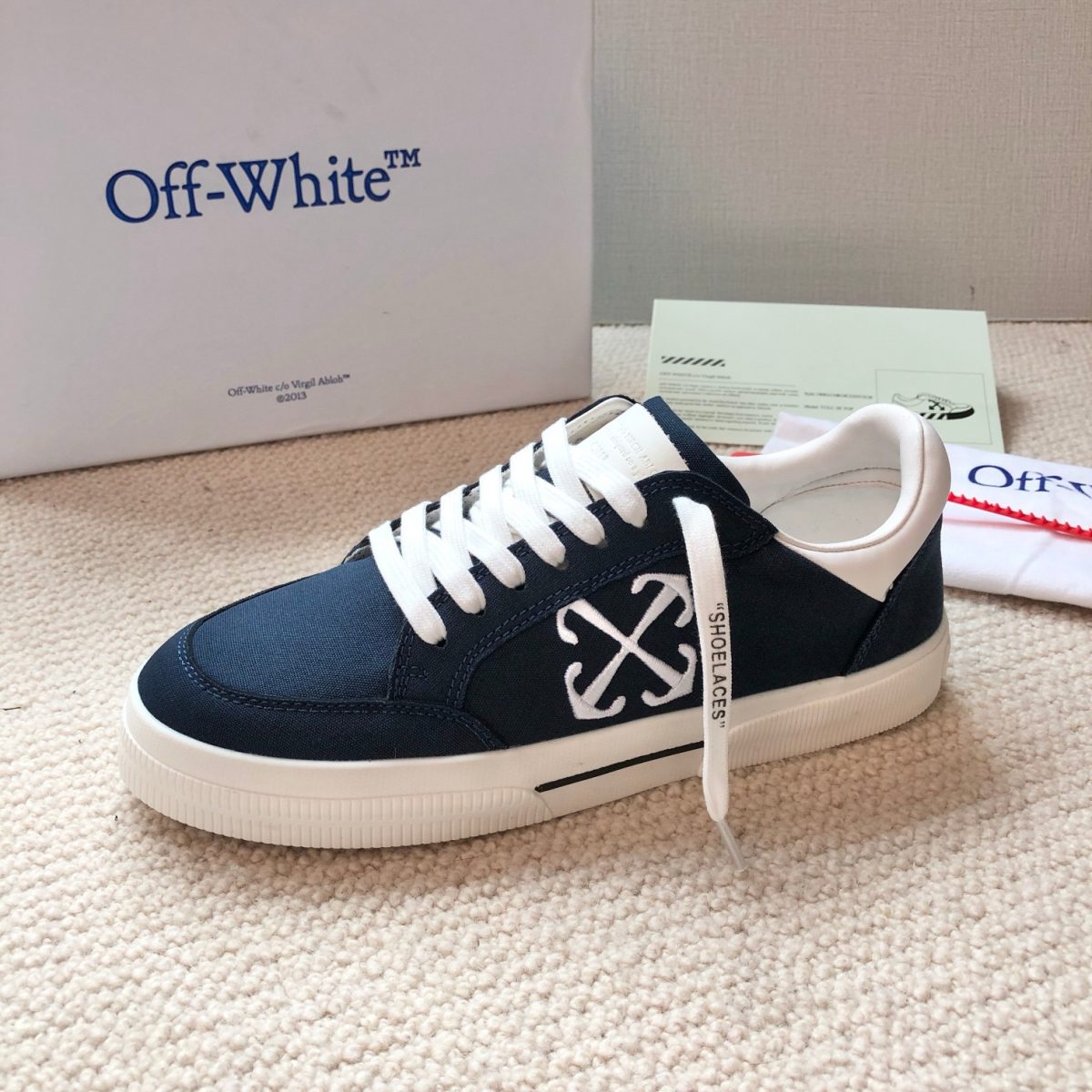 OFF White 2024ss New Low Vulcanized Sneaker Size 36-45 - Image 1