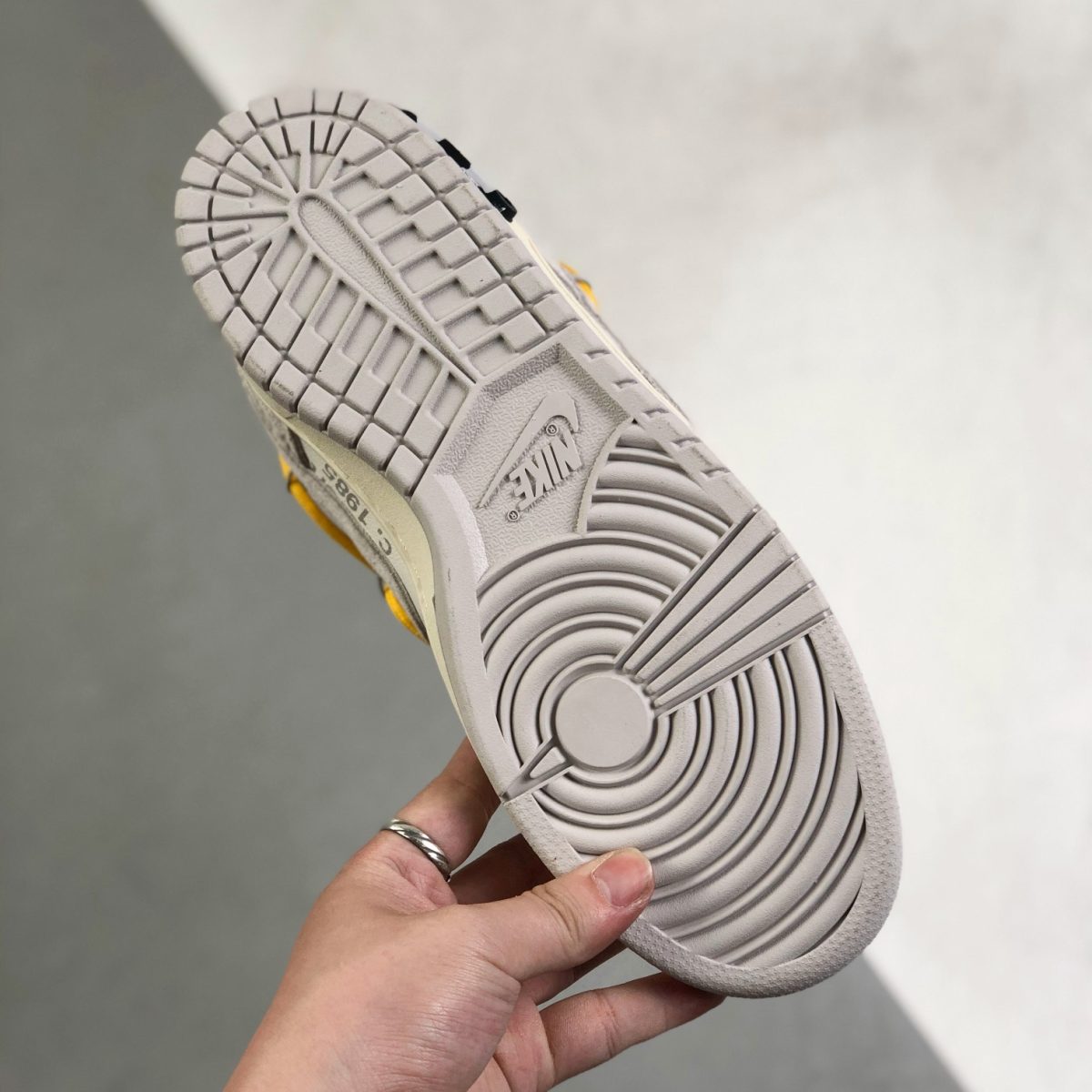 Nike Dunk Low x OFF White Top Sneakers  Gr. 36-45 - Image 4