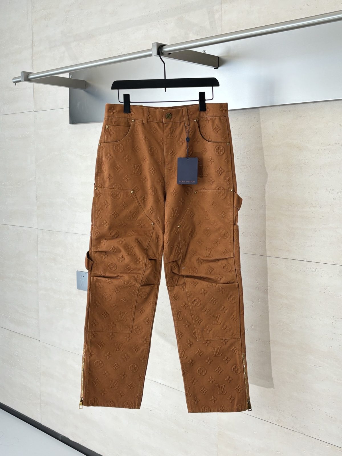 Louis Vuitton Unisex Jeans Size S-XL - Image 1