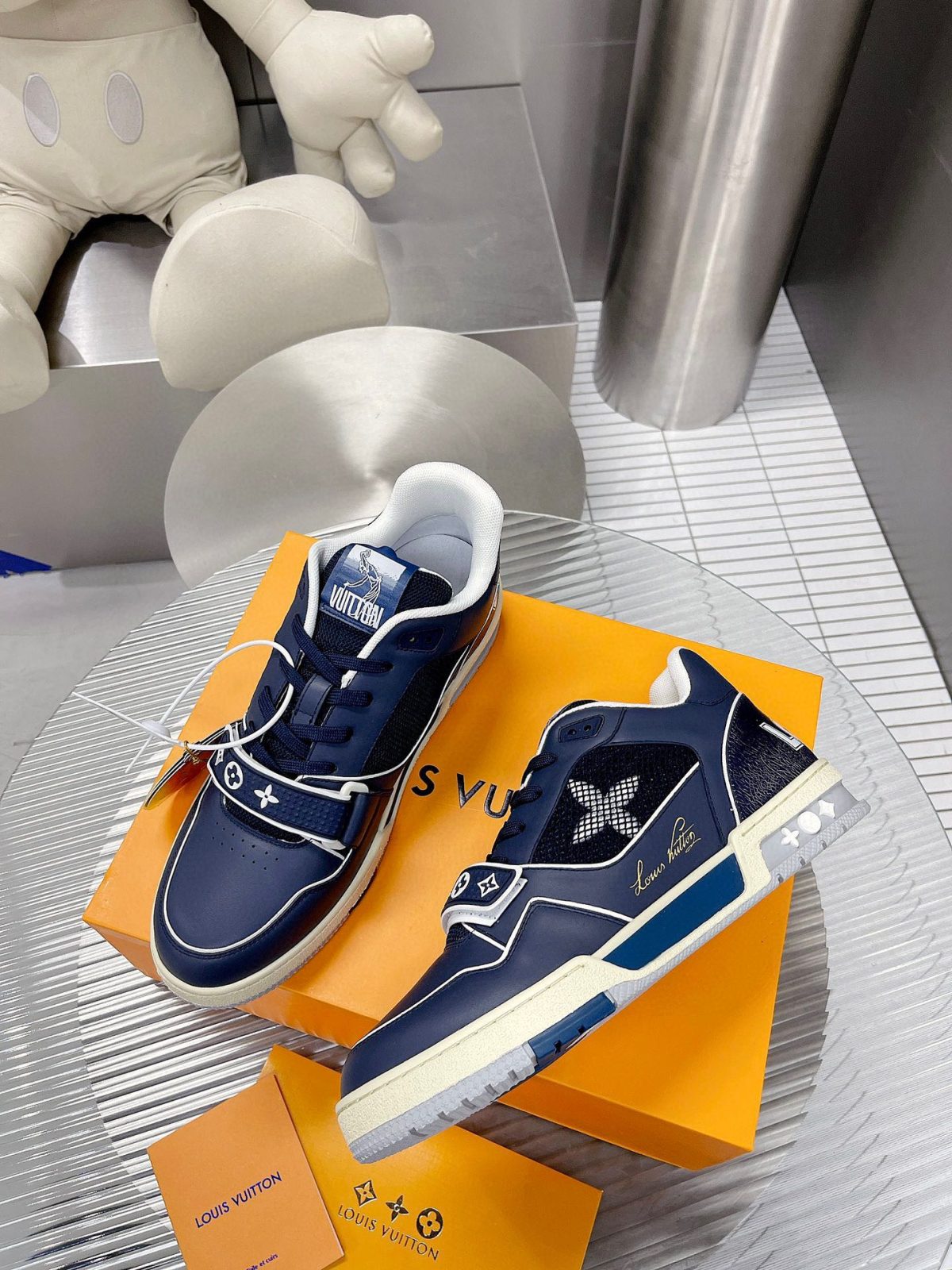 Louis Vuitton LV Trainer Velcro Strap Sneaker Size 36-46 - Image 4