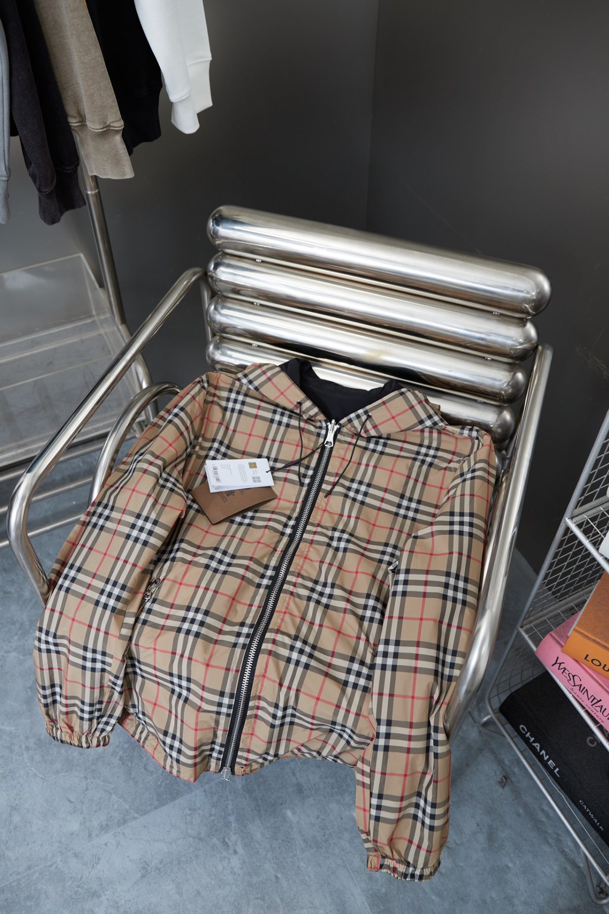 Burberry New 25ss Jacket Plaid Size S-XL - Image 2