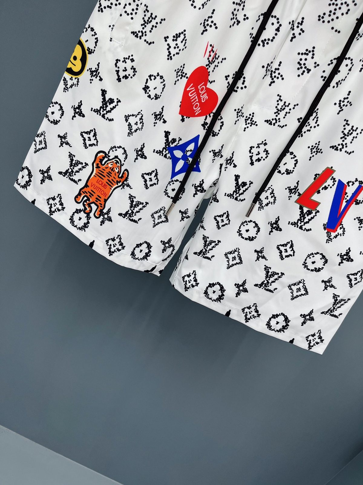Louis Vuitton Beach Pants Size M-XXXL - Image 7
