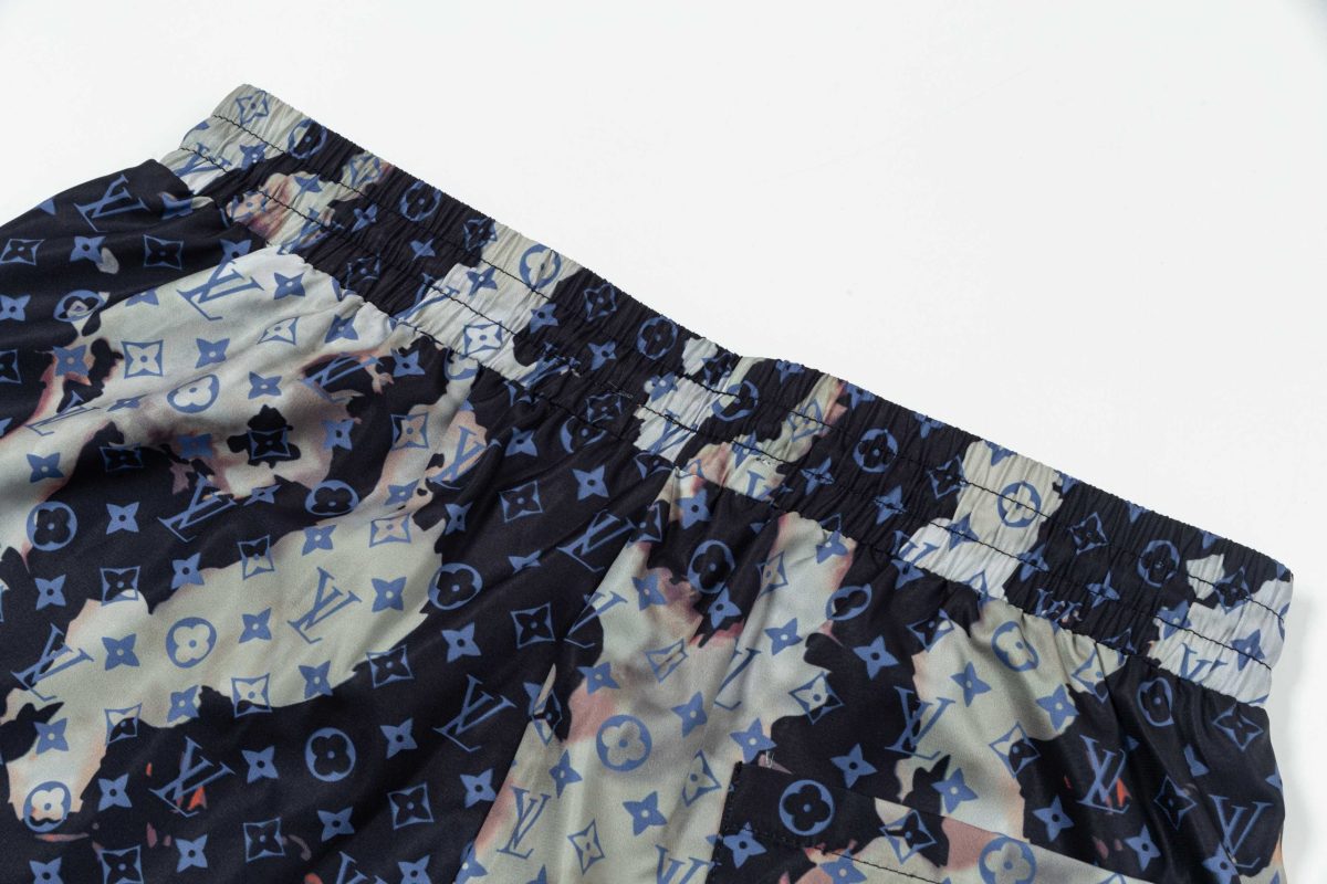 Louis Vuitton Beach Pants Size M-XXXL - Image 4