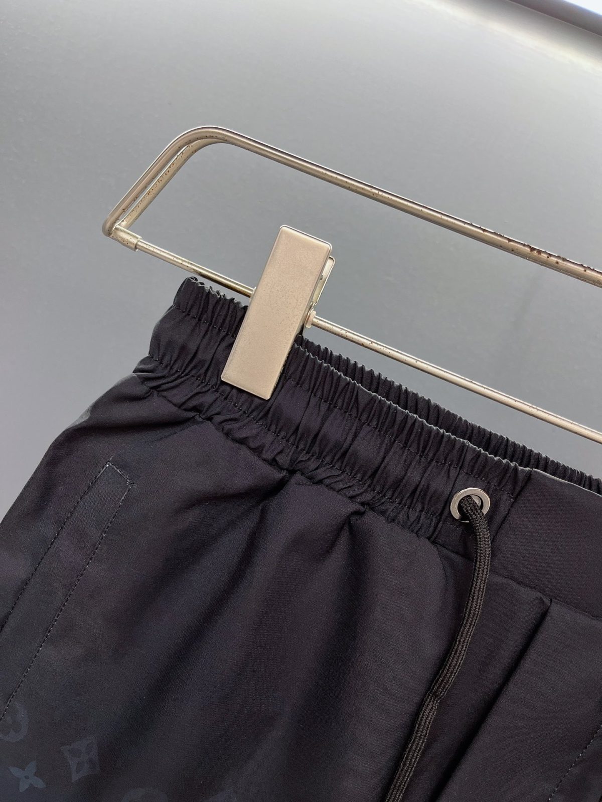 Louis Vuitton Beach Pants Size M-XXXL - Image 3