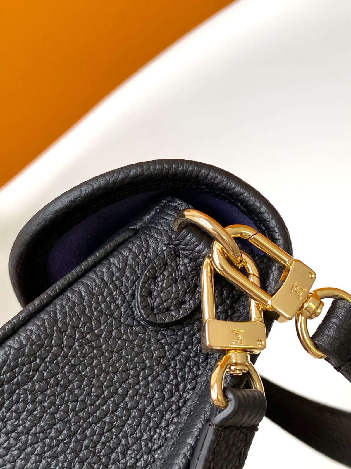 Louis Vuitton M83300 Nano Diane Women Shoulder Bags Size 19*10.5*6cm - Image 6