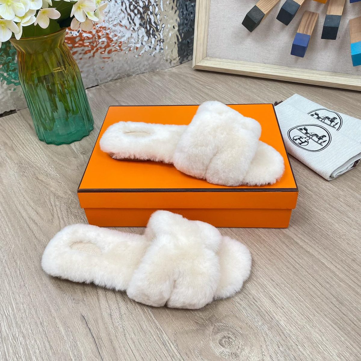 Hermes 23fw Women Winter Slippers Size 36-40 - Image 1