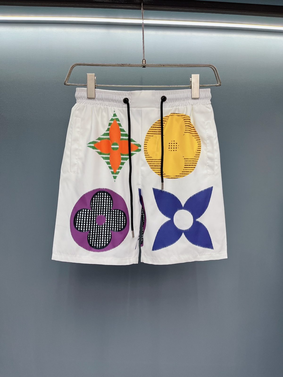 Louis Vuitton Beach Pants Size M-XXXL - Image 1