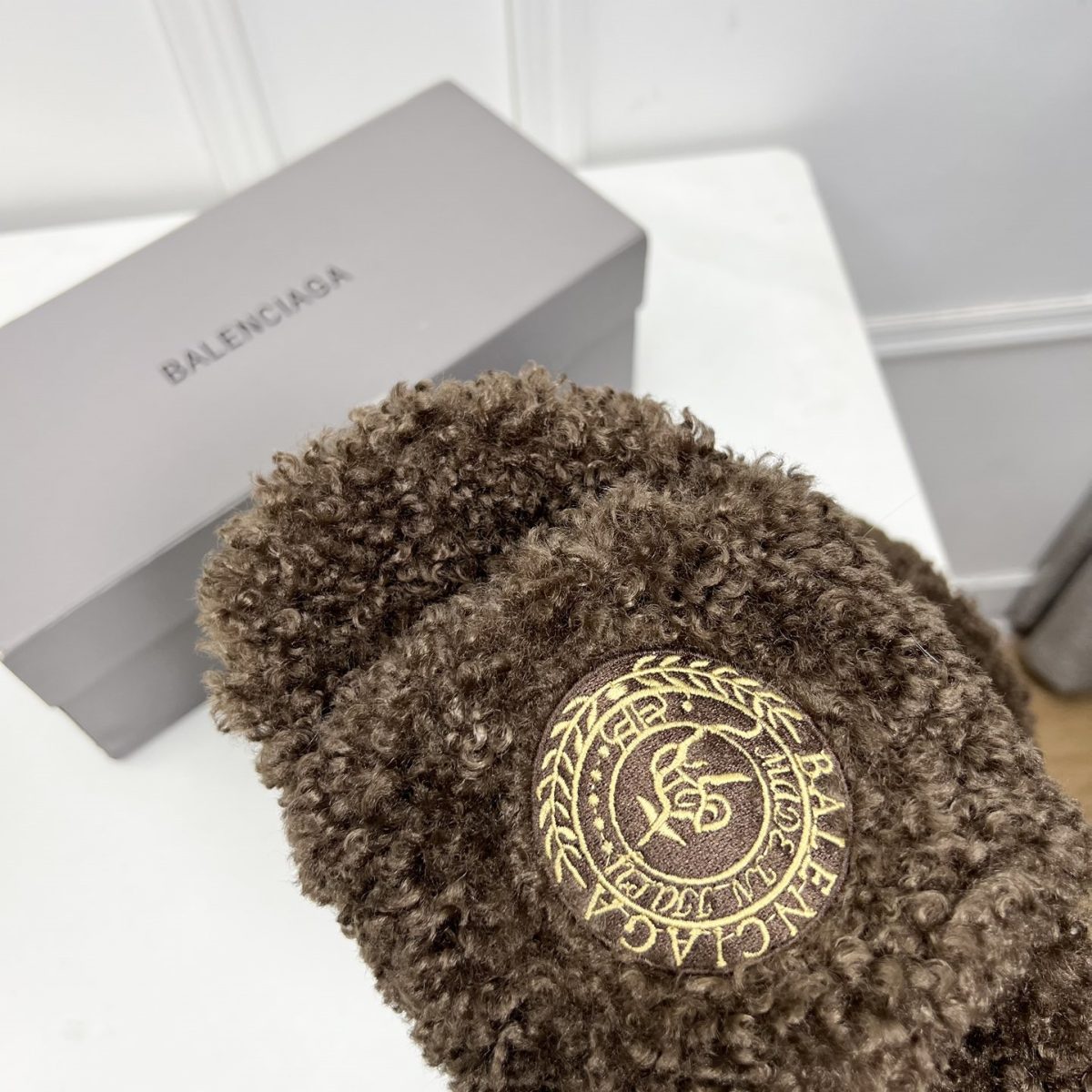 Balenciaga 23fw Women Winter Slippers Size 36-40 - Image 6