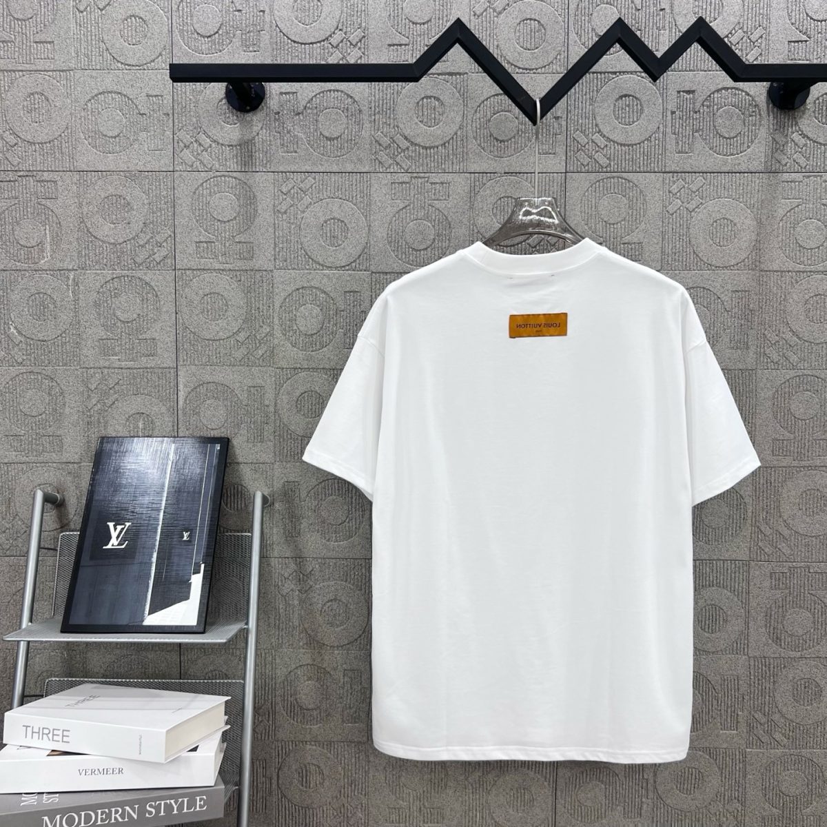 Louis Vuitton T Shirt  Embroider Logo Size XS-L - Image 2