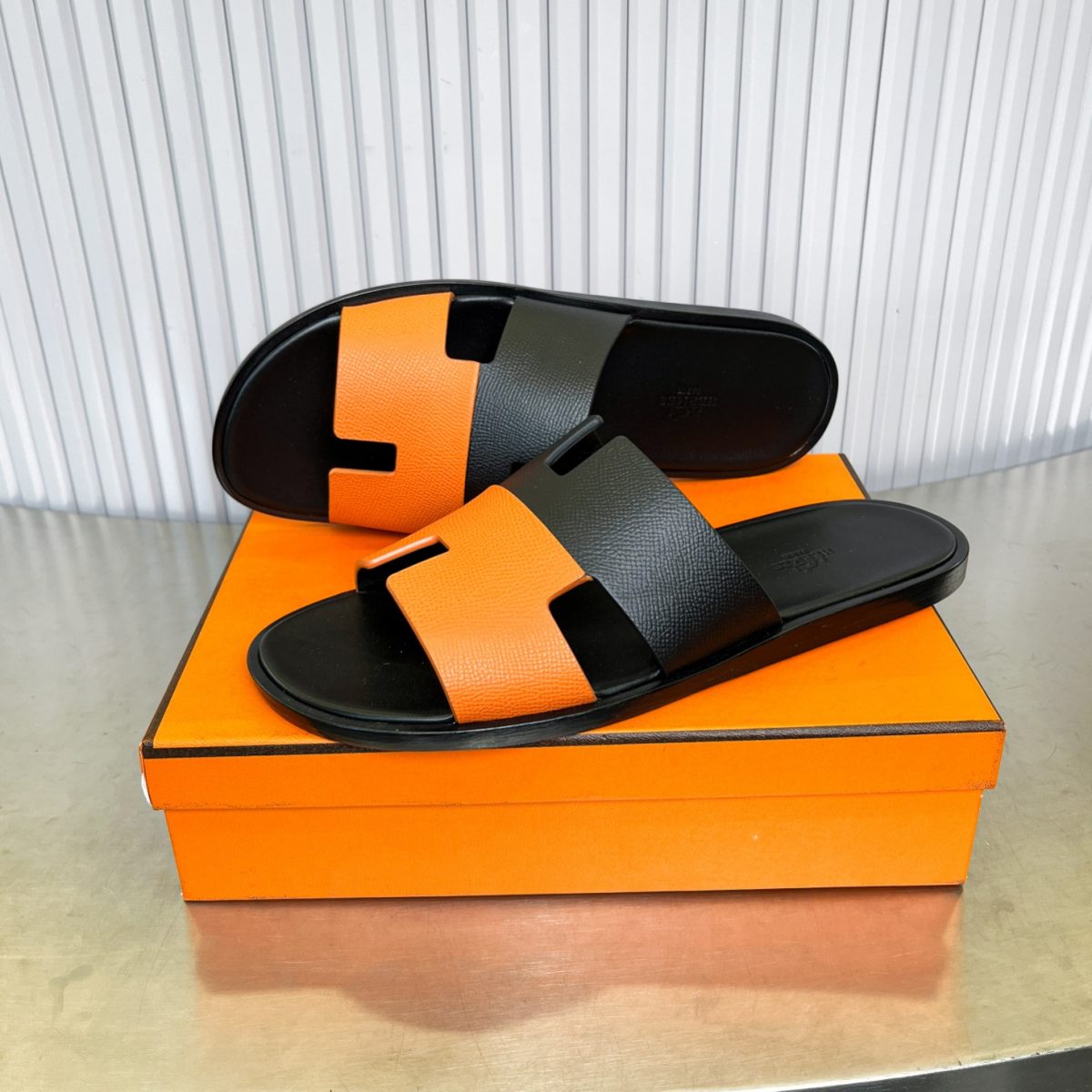 Hermes lzmir Sandals Size 40-45 - Image 3