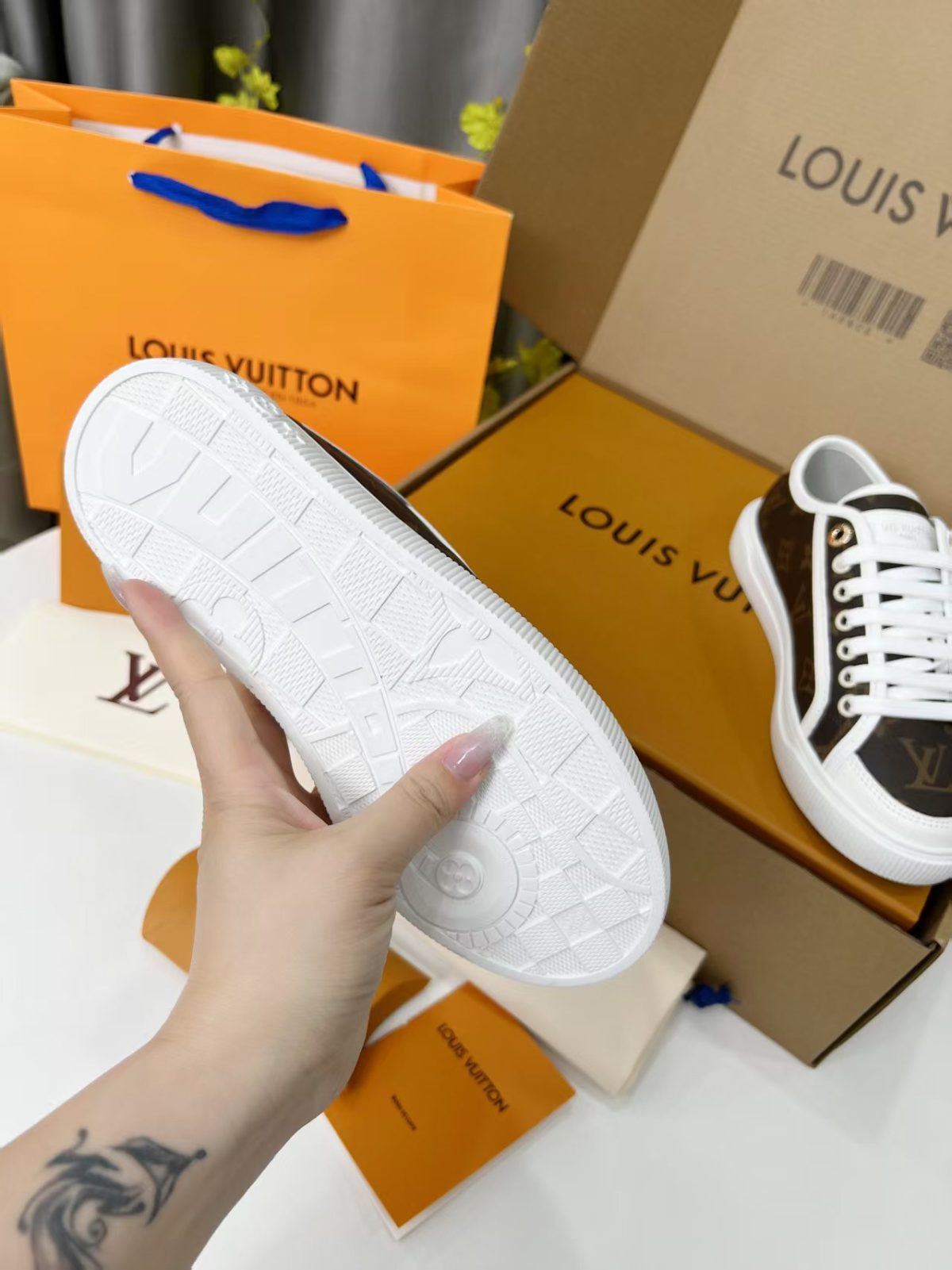 Louis Vuitton LV LAGOON Women Shoes Size 36-41 - Image 9