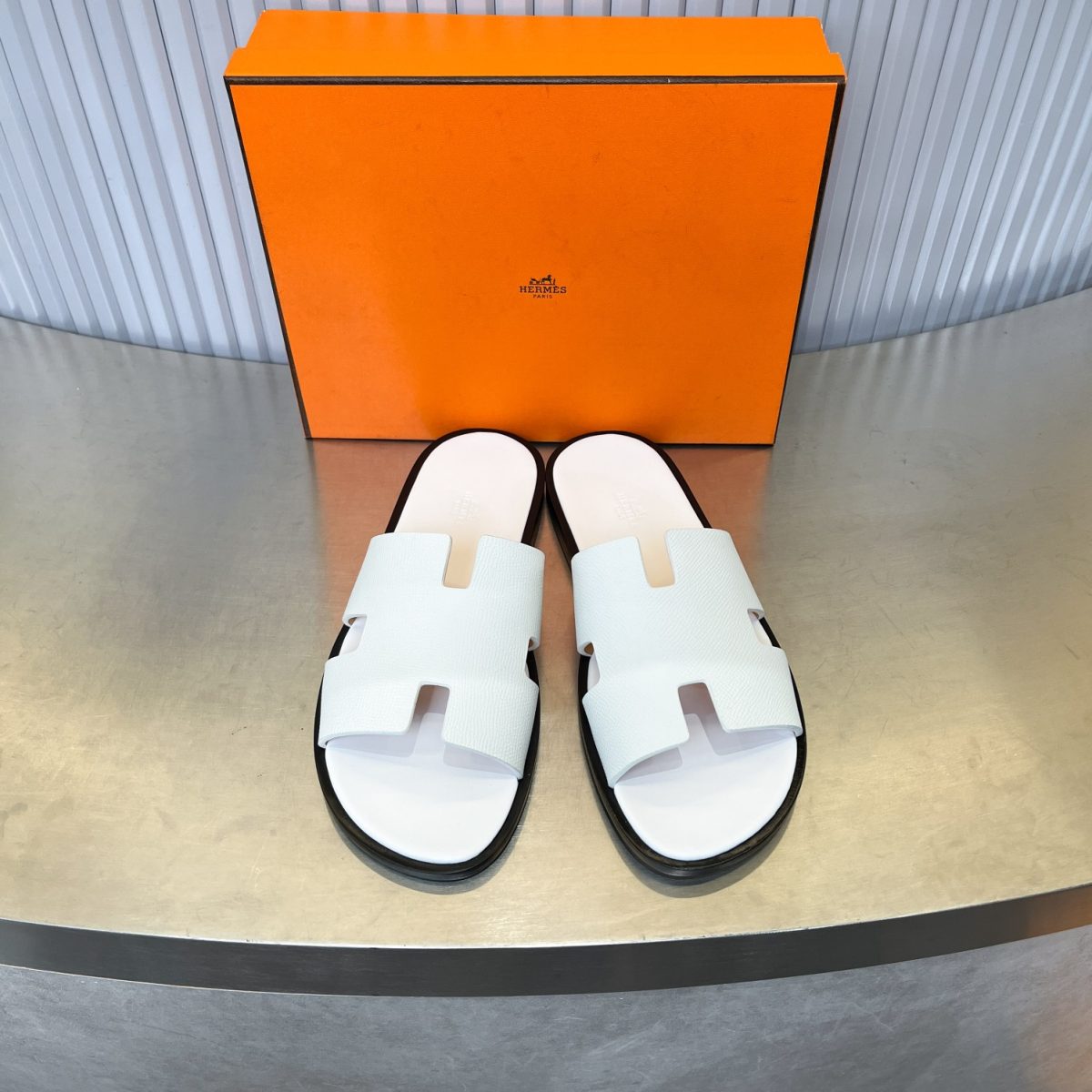Hermes lzmir Sandals Size 40-45 - Image 2