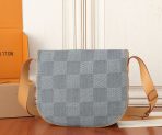 Louis Vuitton N40743 Montsouris Messenger MM Shoulder Bags Size 35*29*12cm - Image 4