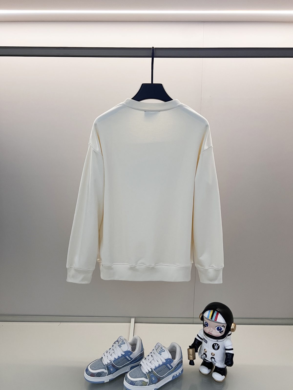 Gucci Unisex Sweatshirt Size S-XL - Image 5