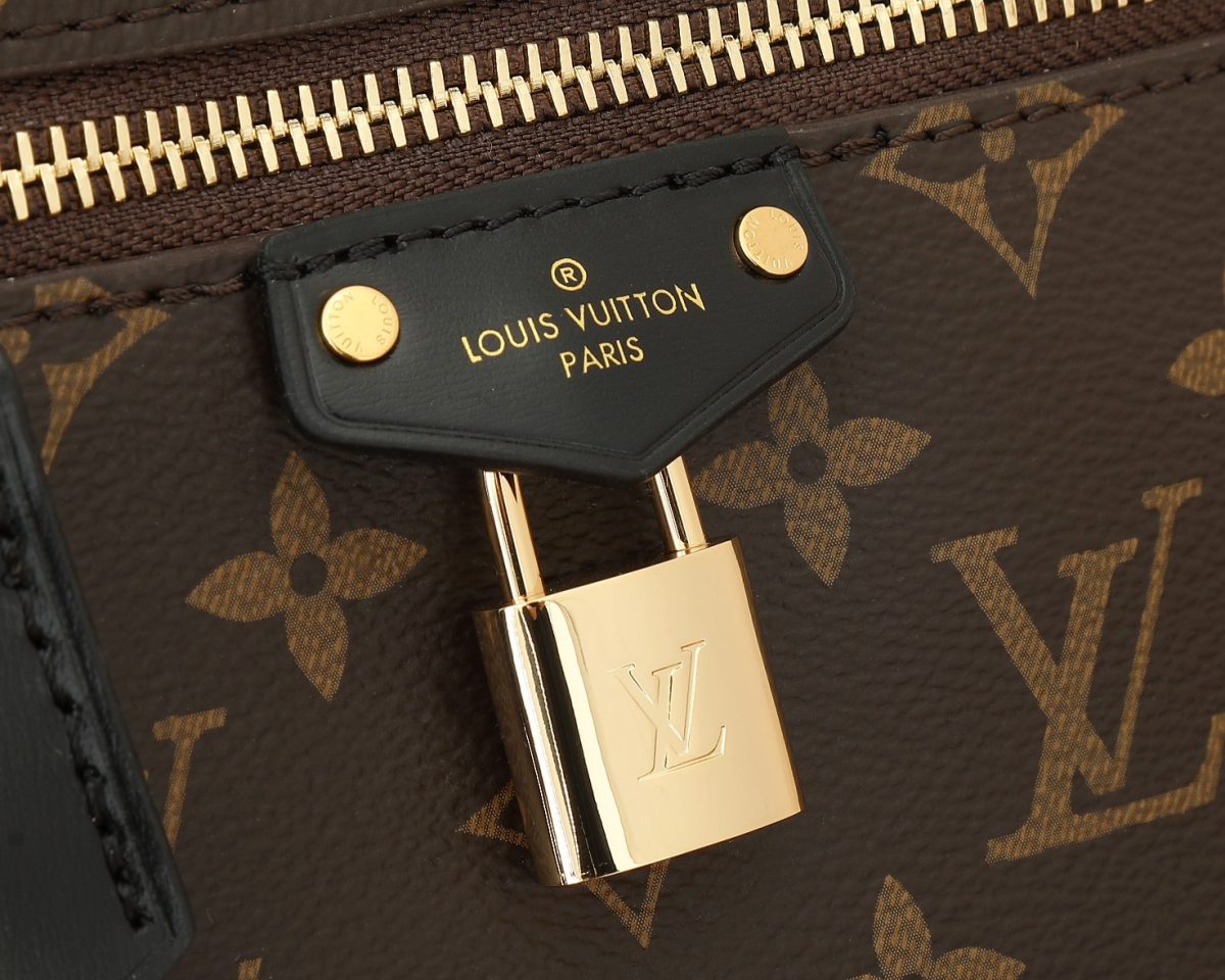 Louis Vuitton M47125 Vanity Chain Pouch Shoulder Bags Size 19*11*6cm - Image 5