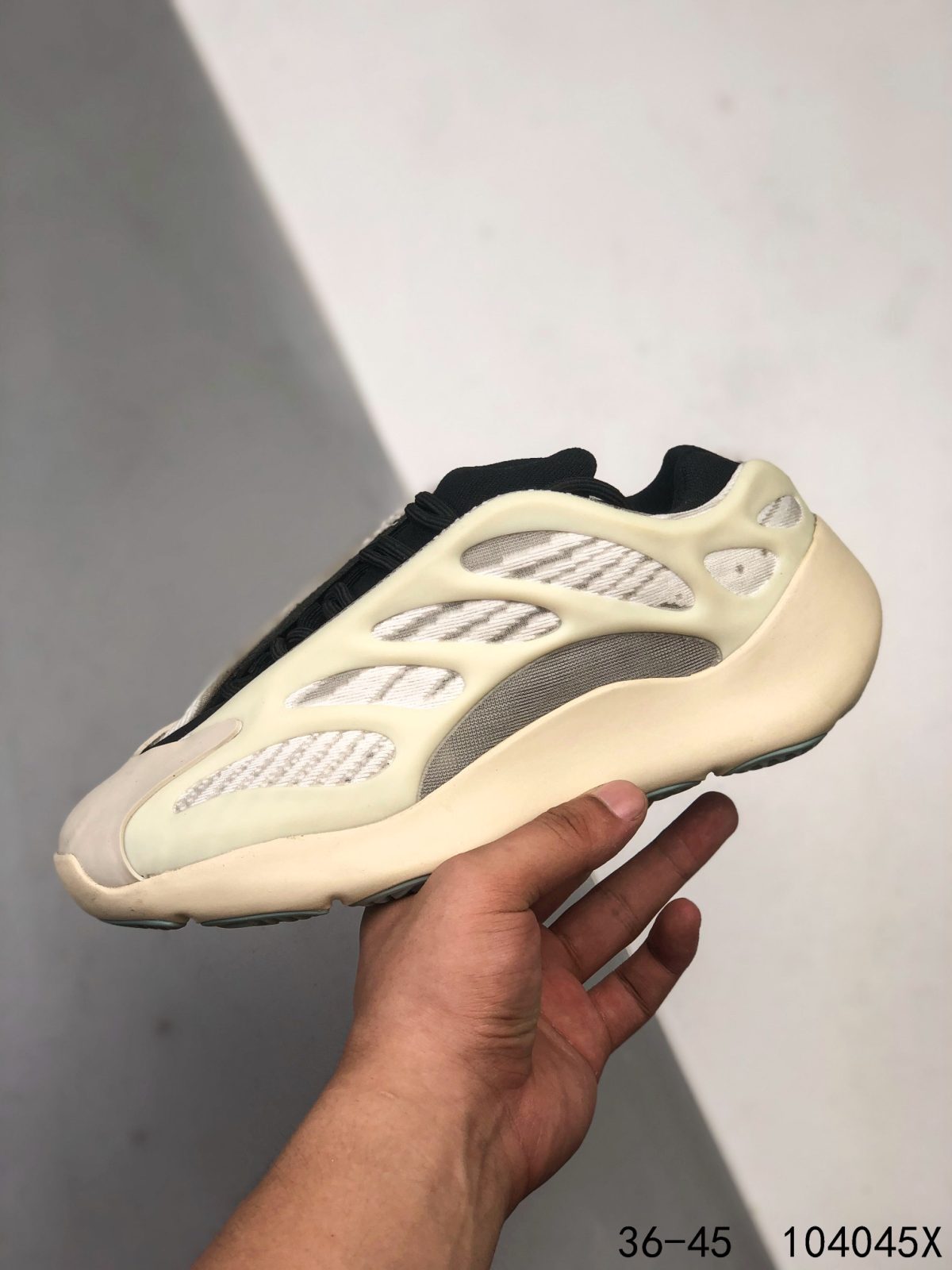 Yeezy 700 V3 Mens/Women's Sneakers Shoes 36 - 45 - Image 9