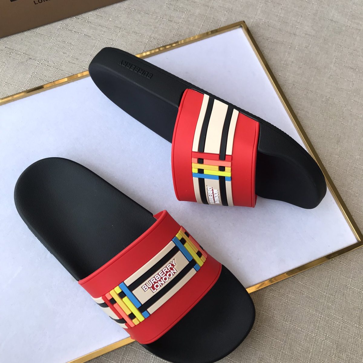 Burberry Mens Women Sandals Gr. 36-46 - Image 9