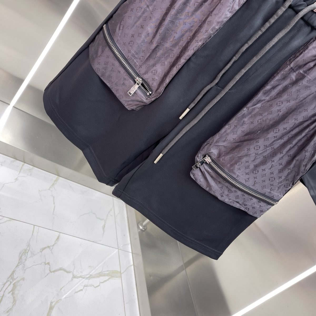 Louis Vuitton Shorts M-3XL - Image 3