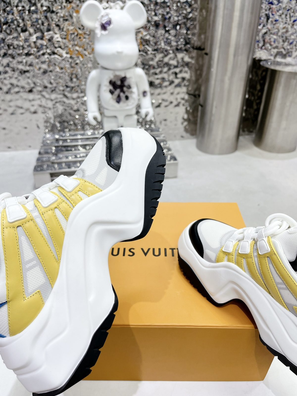 Louis Vuitton Cruise23 Archlight 2.0 Sneaker Size 36-41 - Image 7