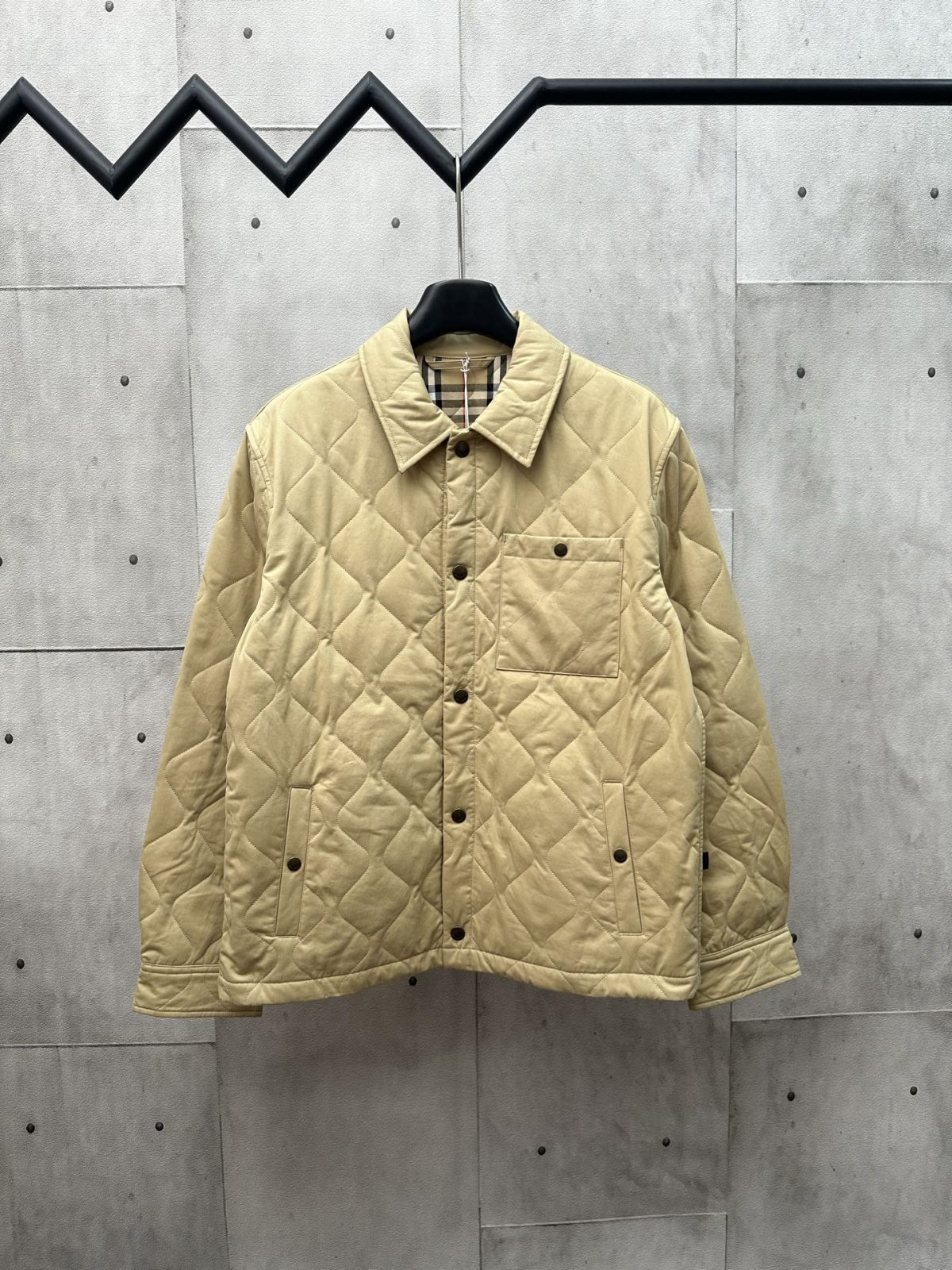 Burberry Unisex Jacket Size S-XXL - Image 1