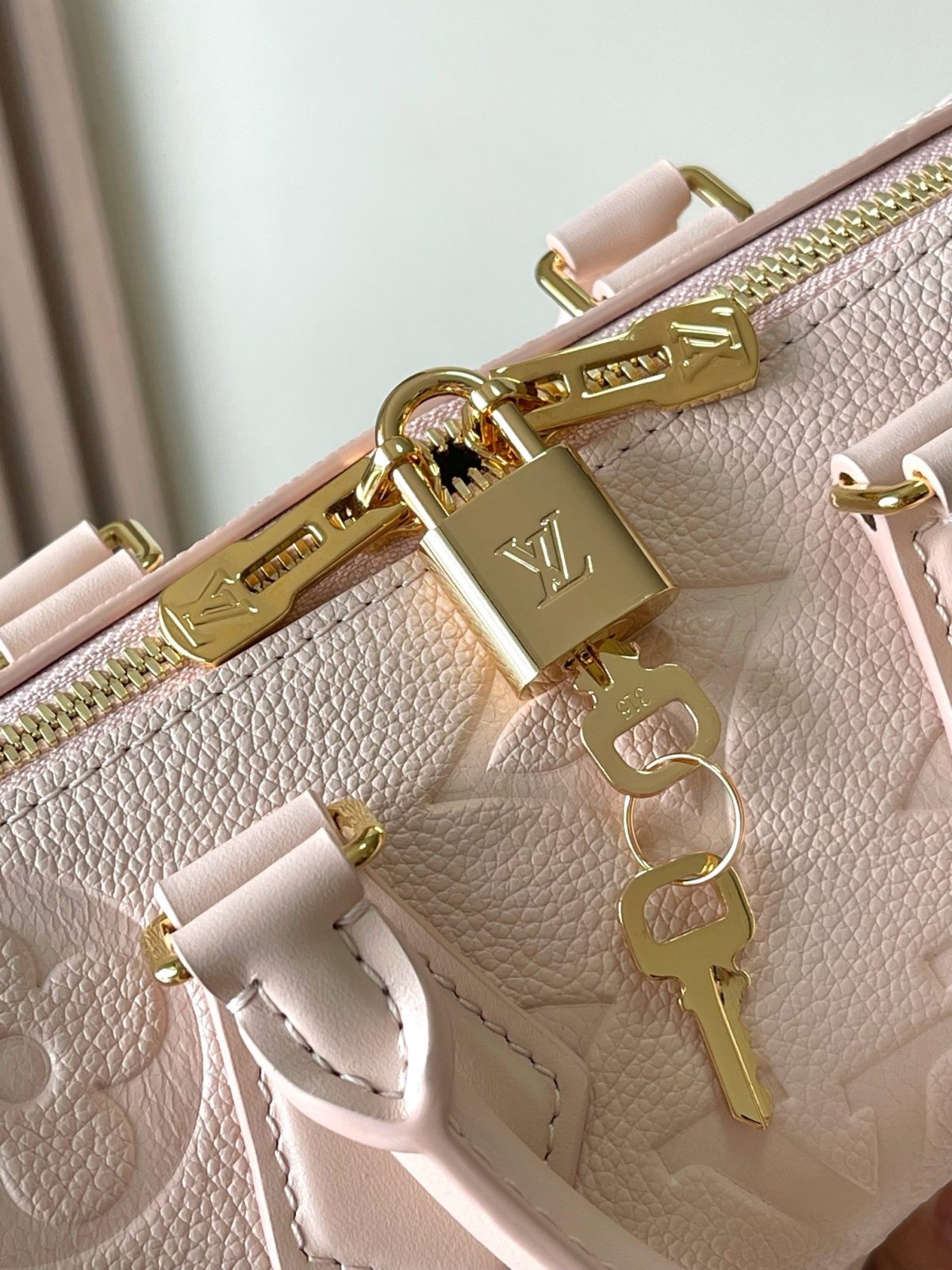 Louis Vuitton M47136 Pink Speedy Bandoulière 20 Women Shoulder Bags Size 20.5*13.5*12cm - Image 7