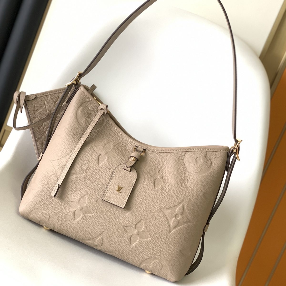 Louis Vuitton M46277 CarryAll Women Bags Size 29*24*12cm - Image 1