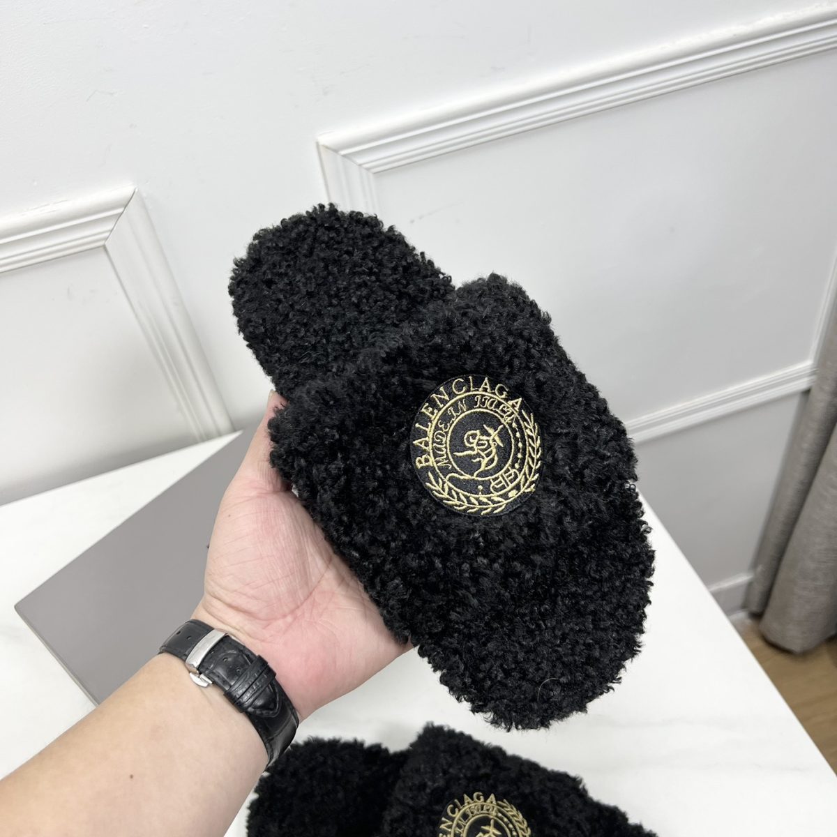 Balenciaga 23fw Women Winter Slippers Size 36-40 - Image 4