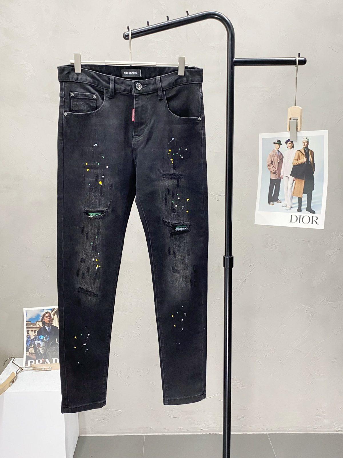 Dsquared Jeans Men Size 28-38 - Image 1