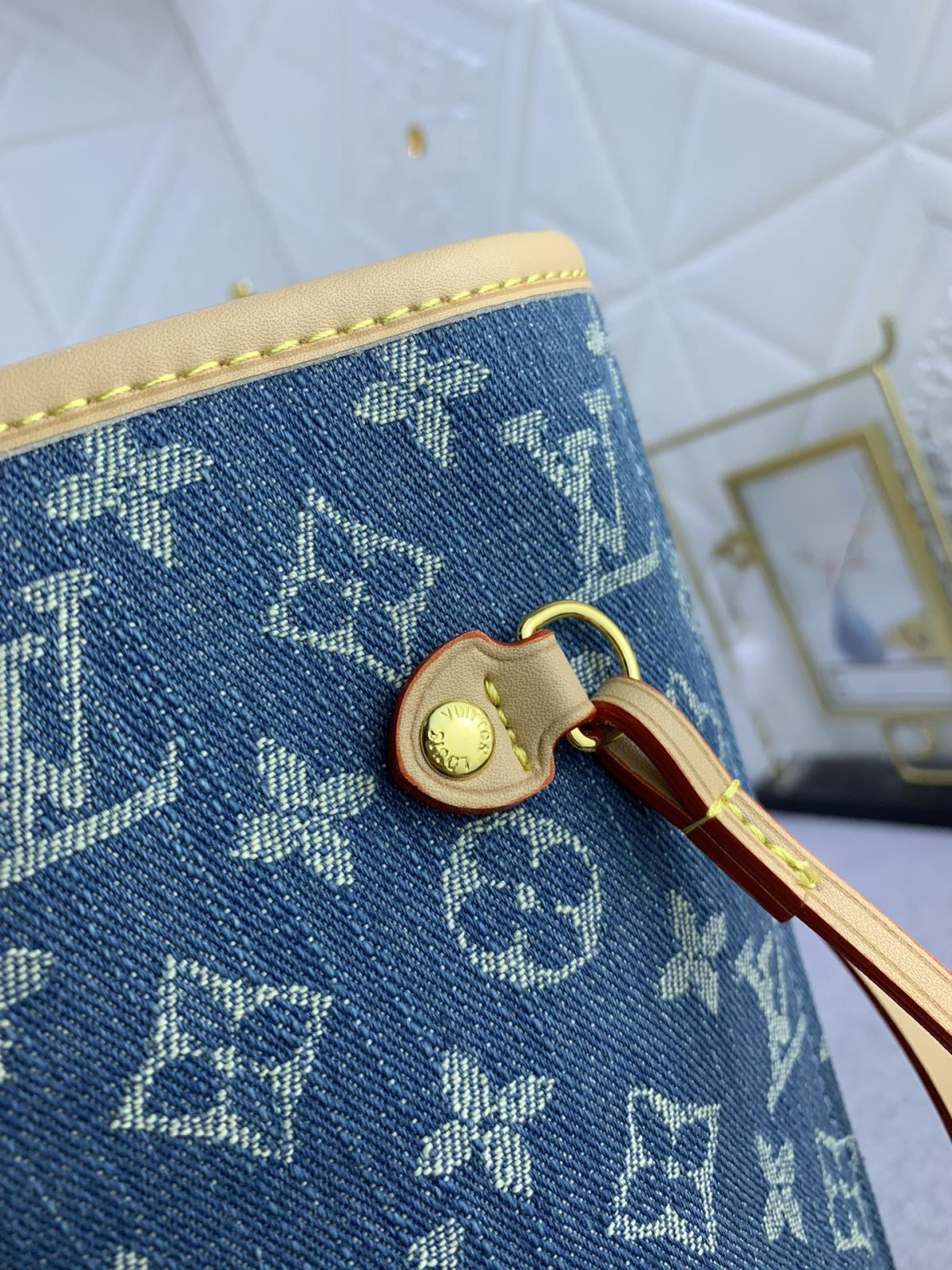 Louis Vuitton Shopping Bags 32*29*17cm - Image 6