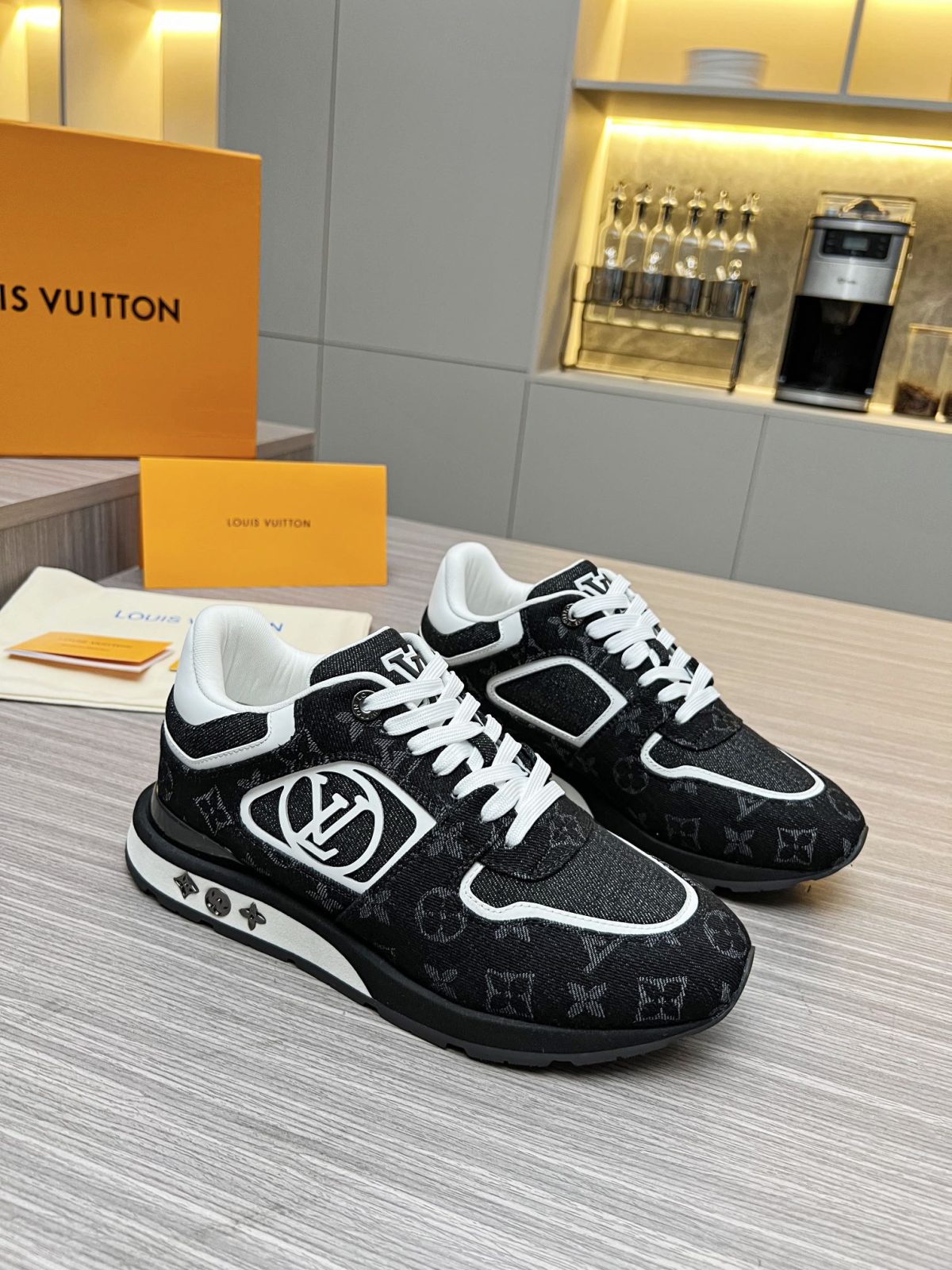 Louis Vuitton 2024ss Runaway Sneaker Size 40-46 - Image 3