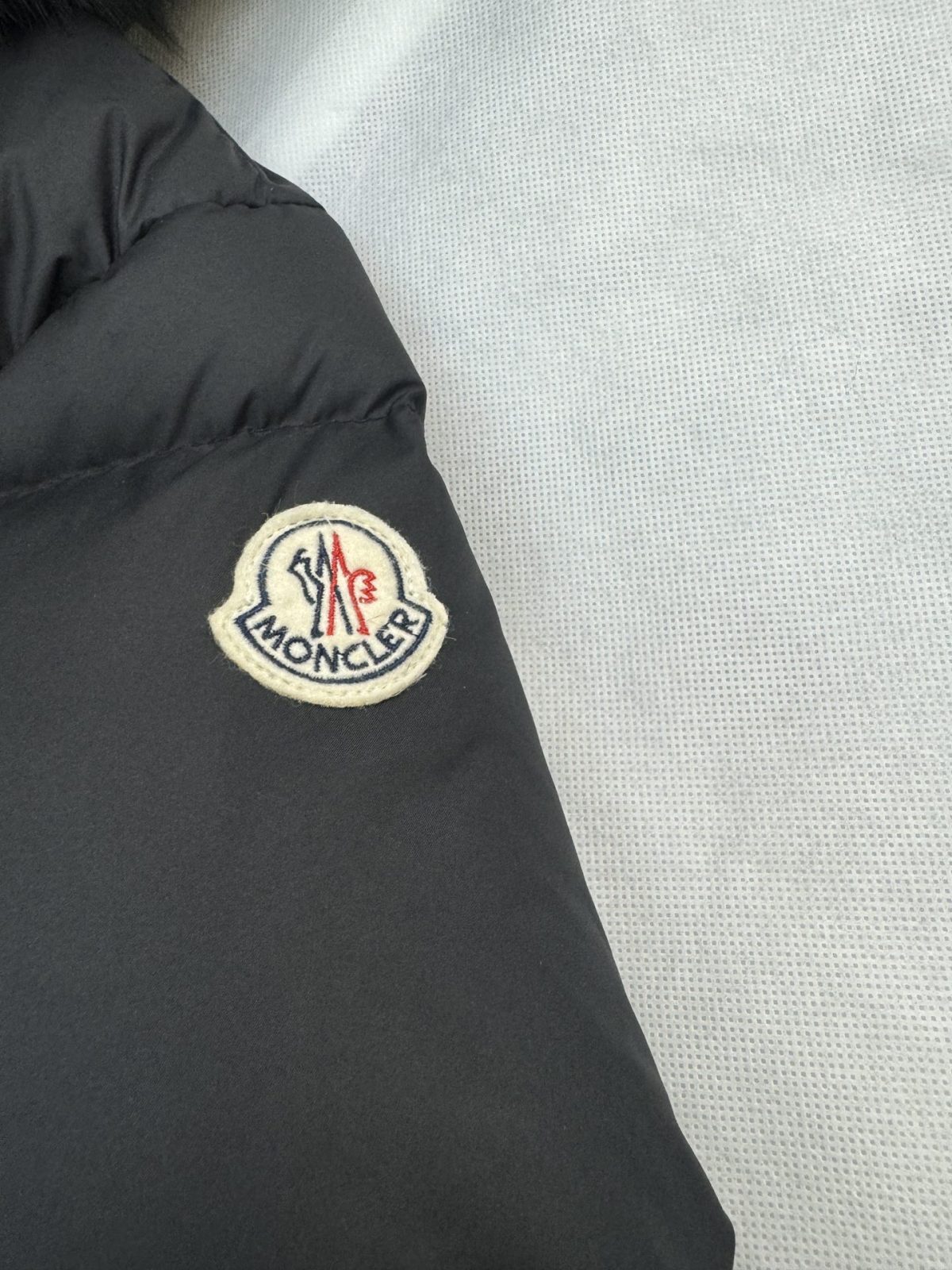 Moncler Avoce Women Down Jacket Size S-XL - Image 6