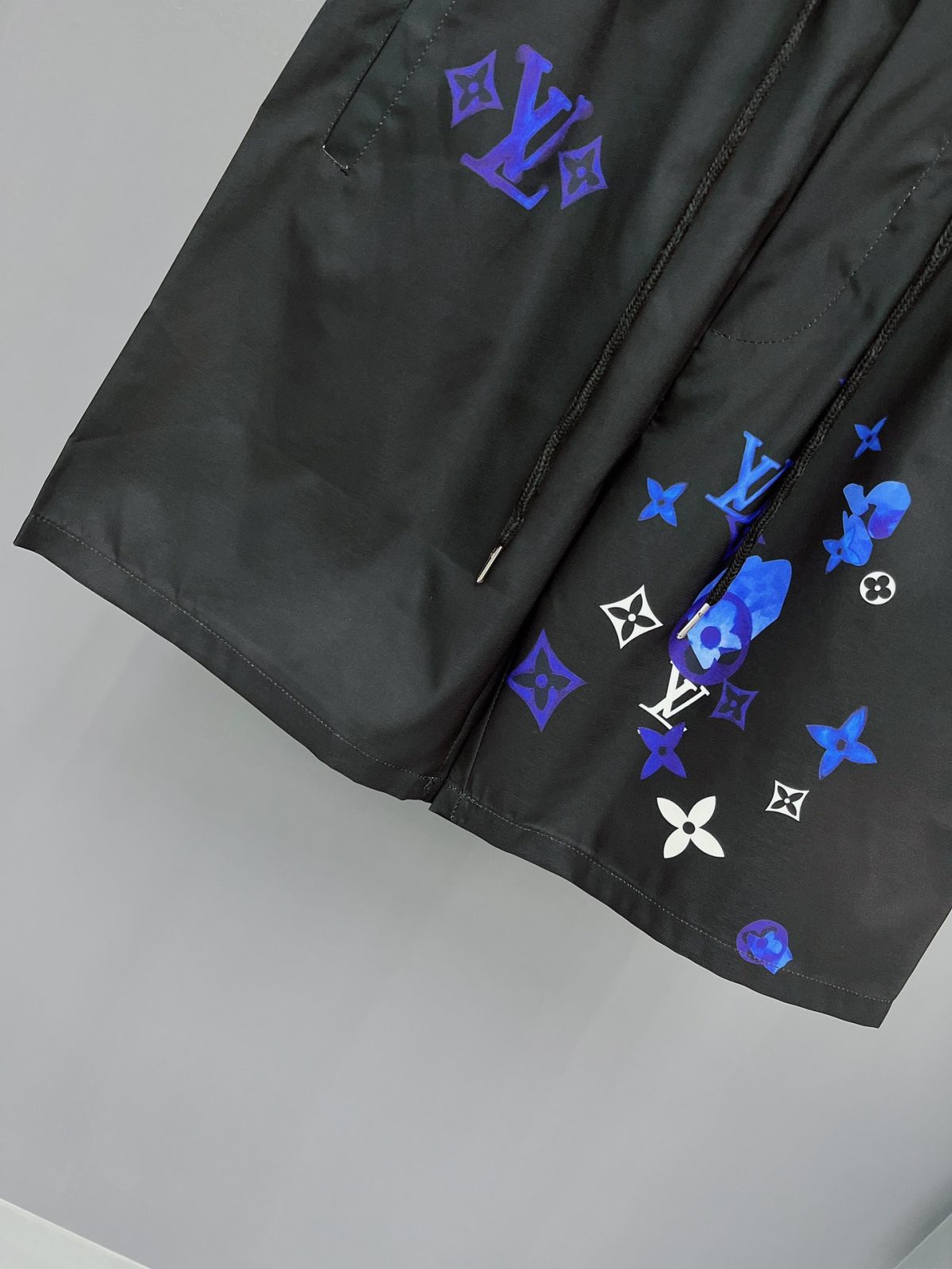 Louis Vuitton Beach Pants Size M-XXXL - Image 7