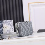 Dior 2022SS Oblique Men Shoulder Bags 17*12*6cm - Image 2