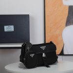 Prada 2VH133 Re-Nylon and Saffiano Leather Shoulder Bags Size 22*16*5cm - Image 4